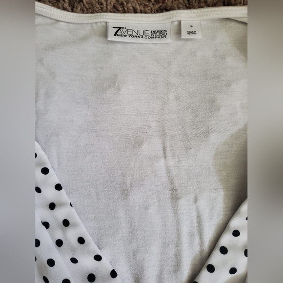 New York & Company polka dot top - Picture 2 of 8